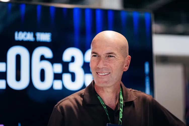 Zidane kończy z rewią mody na zgrupowaniach!