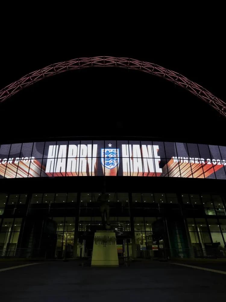 Wembley wyświetliło zdobywcę Złotej Piłki!